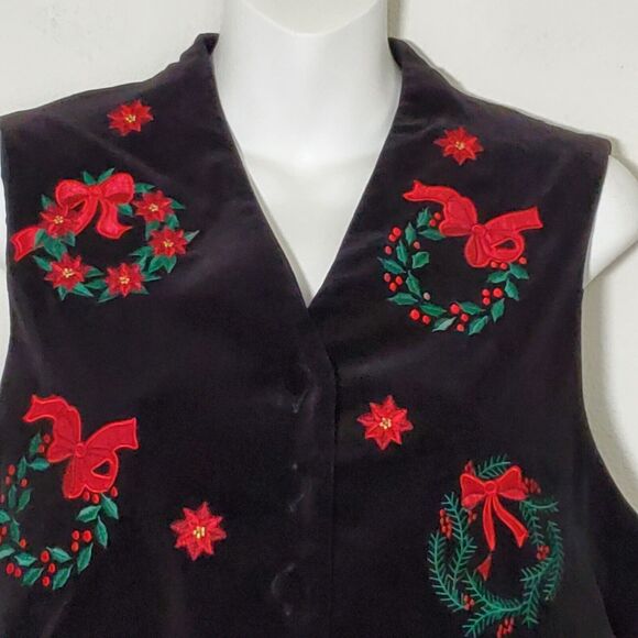 Karen Scott Vintage Women's Vest Top Small Black Velvet 90s Christmas Embroidery - Picture 2 of 8